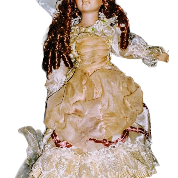 Goldenvale Collector Victorian Porcelain Doll - Picture 8 of 9